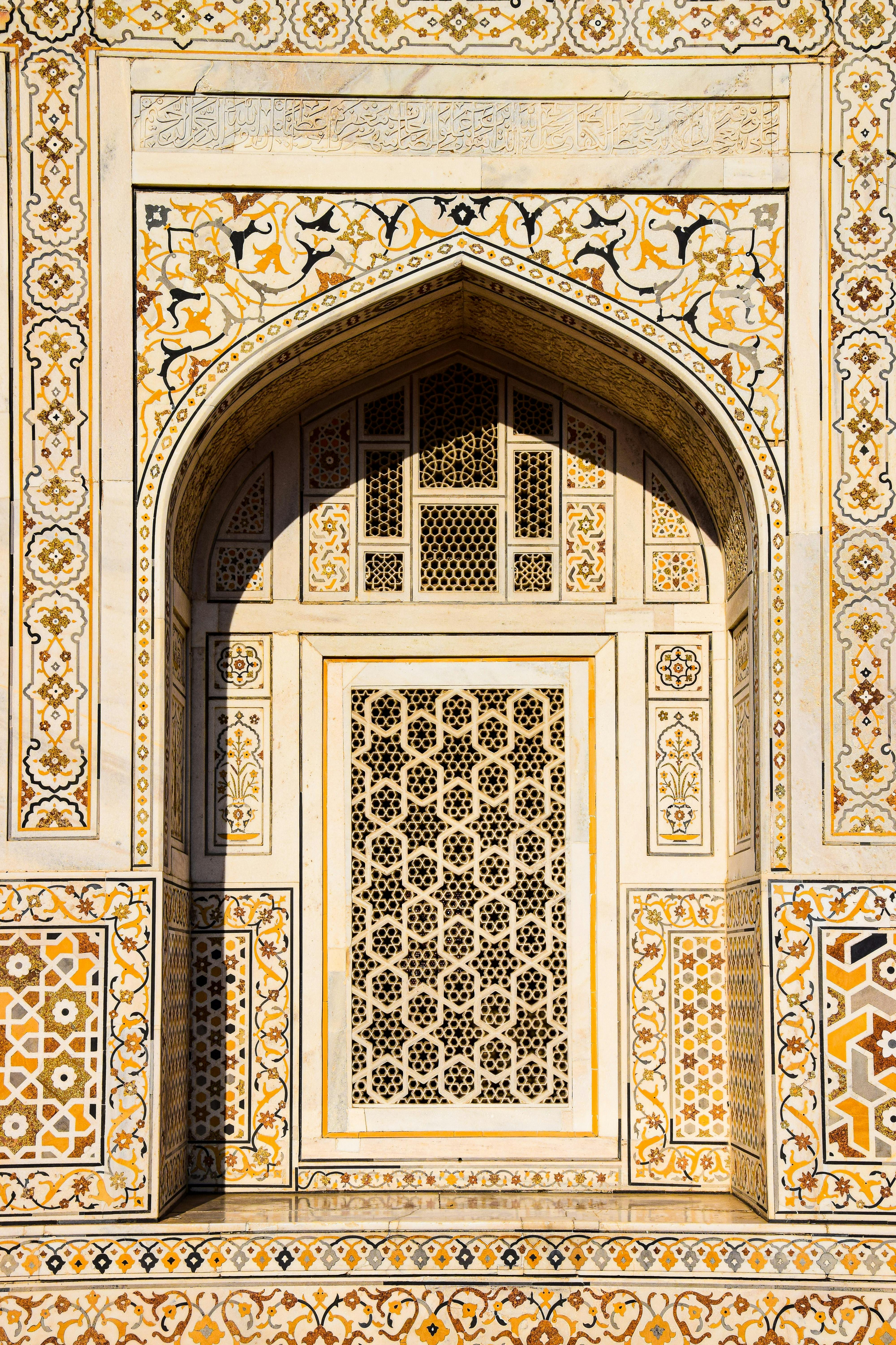 Gatimaan Express Train Tour of the Taj Mahal