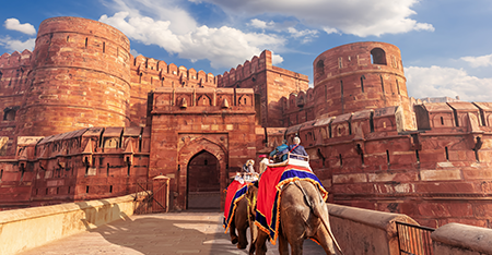 Same Day Agra Tour by Gatiman Express Train