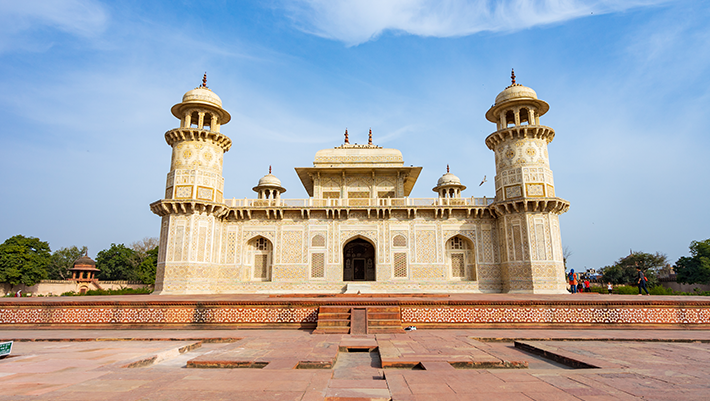 Taj Mahal, Agra Fort, Baby Taj & Mehtab Bagh Private City Tour
